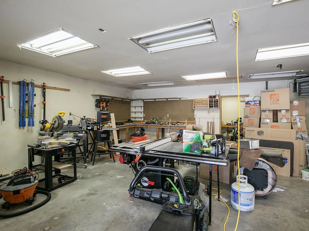 garage 2.jpg