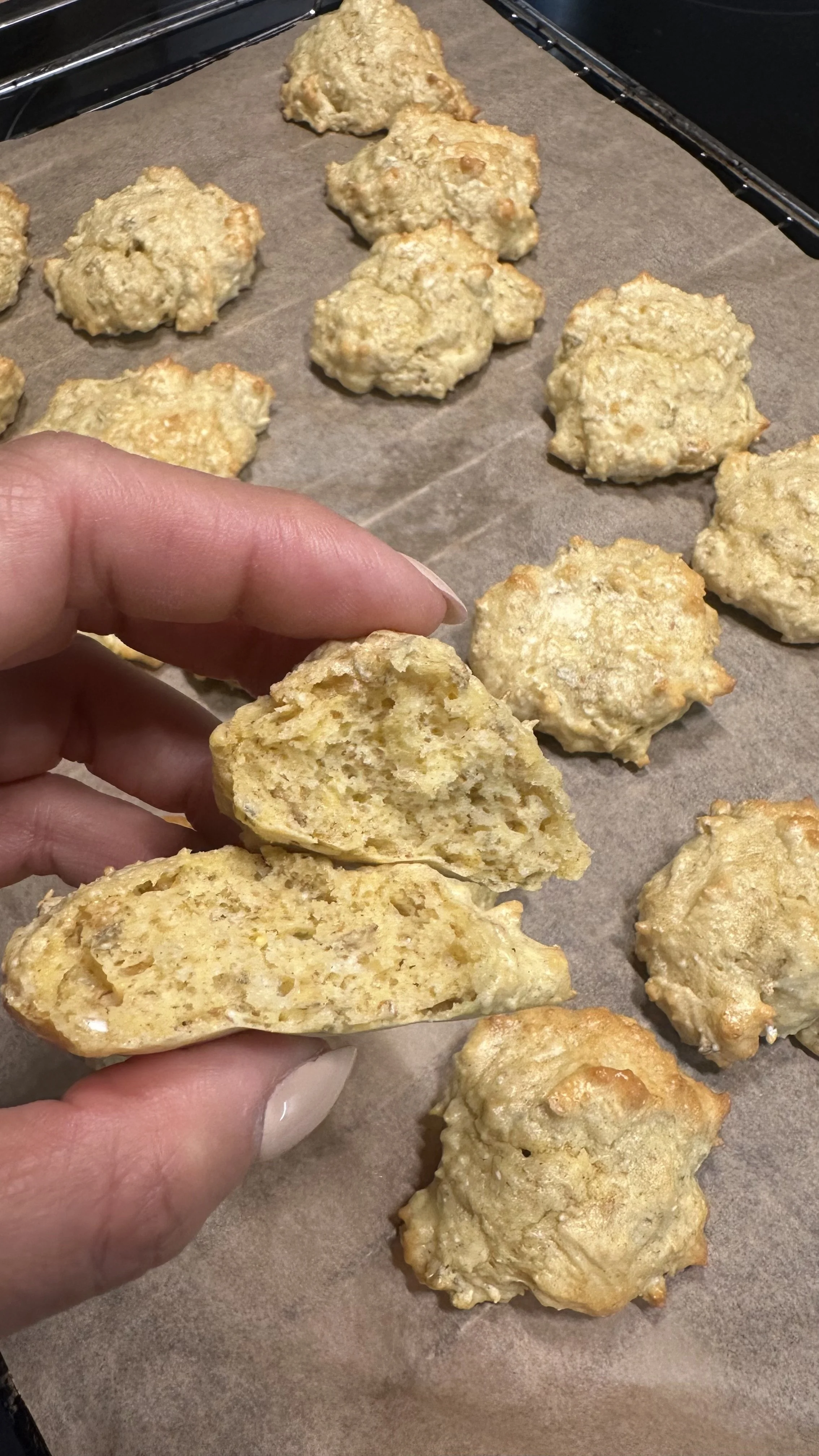 Cinnamon Bun Protein Scones