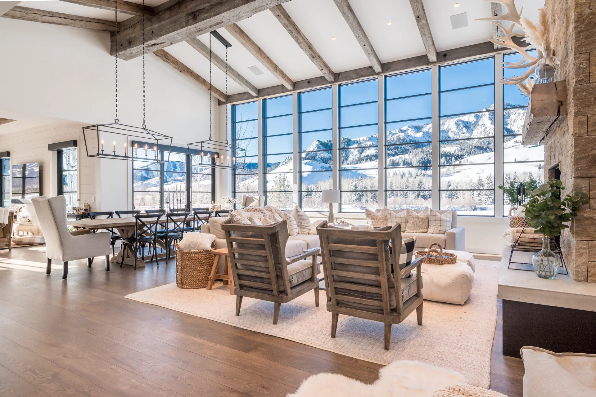 Stephanie Reed Real Estate Trust Us to Bring You Home