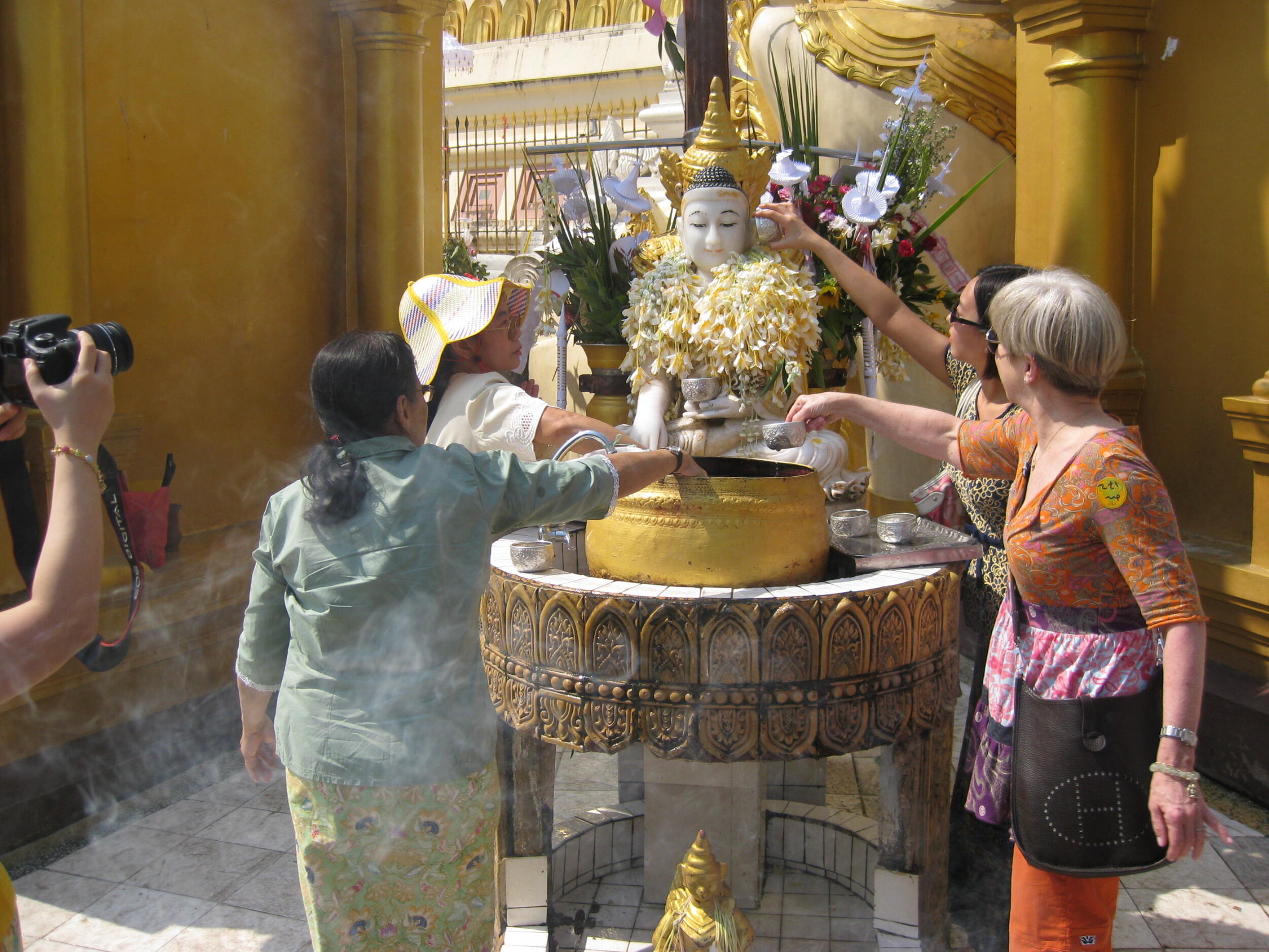 Burma 2014 016.jpeg