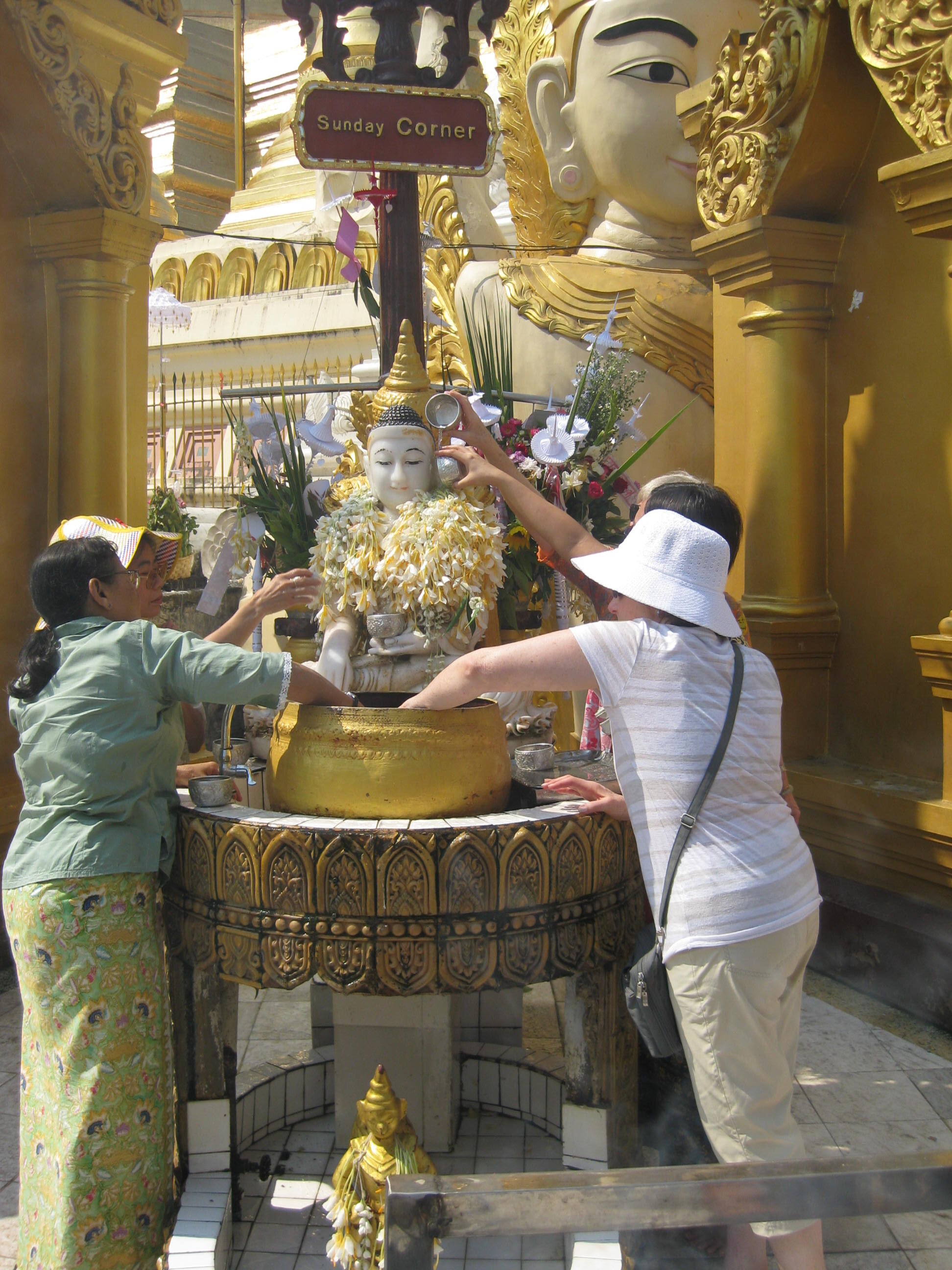 Burma 2014 017.jpeg