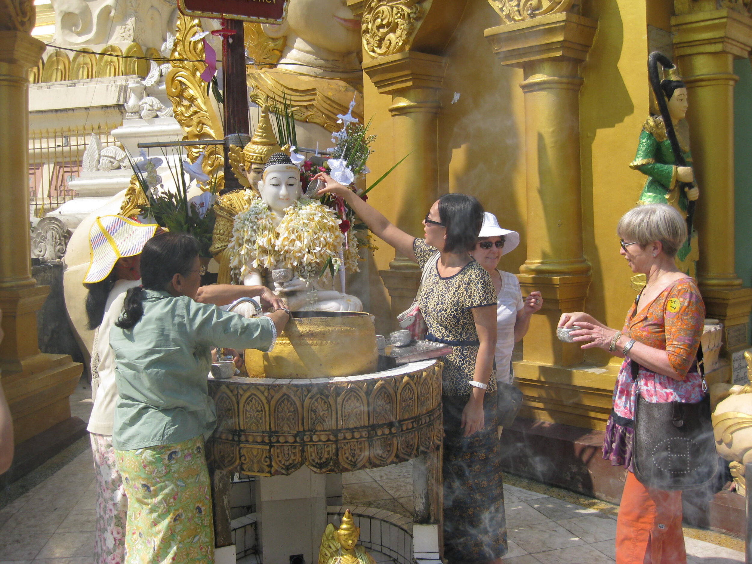 Burma 2014 018.jpeg