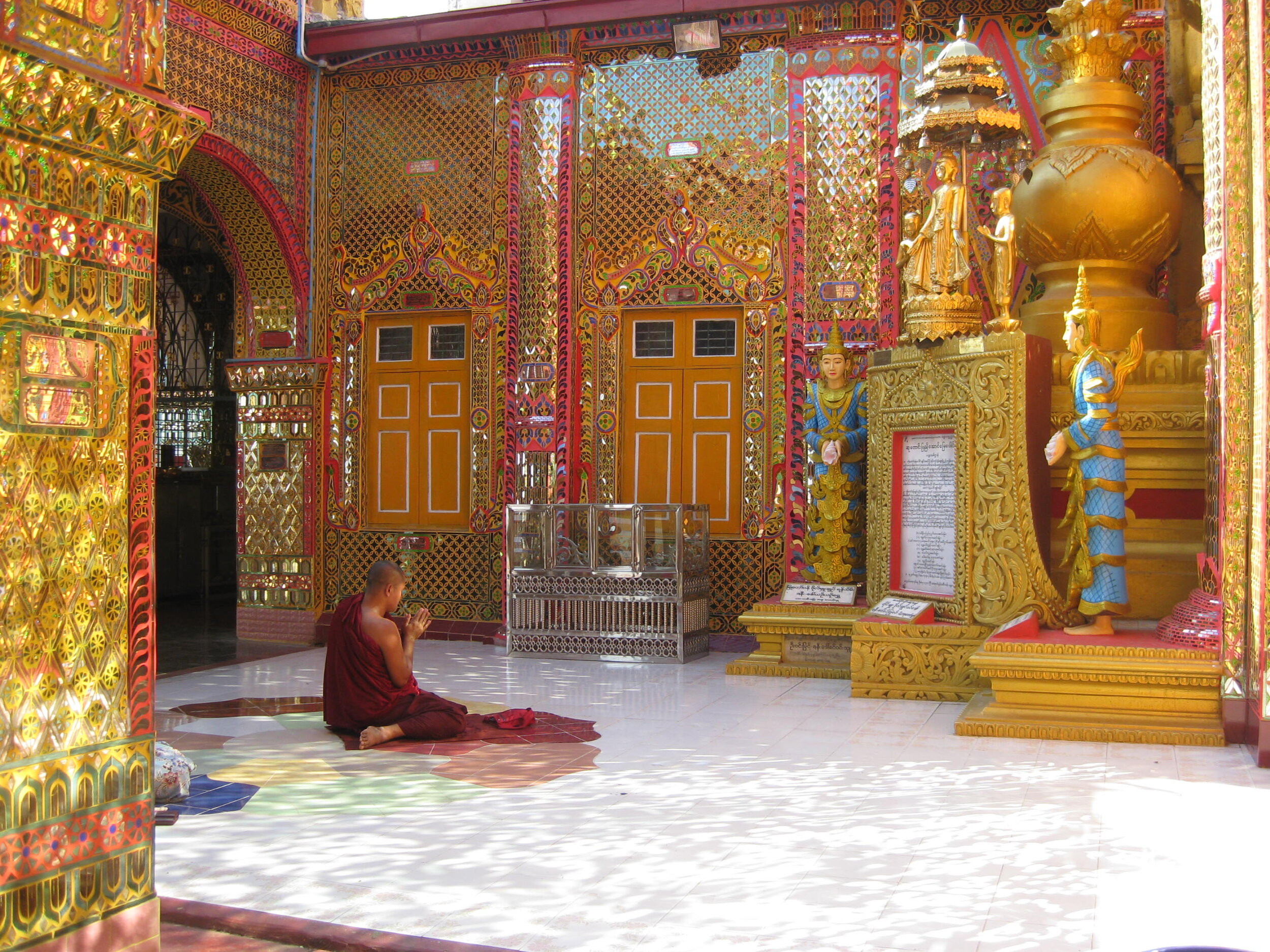 Burma 2014 098.jpeg
