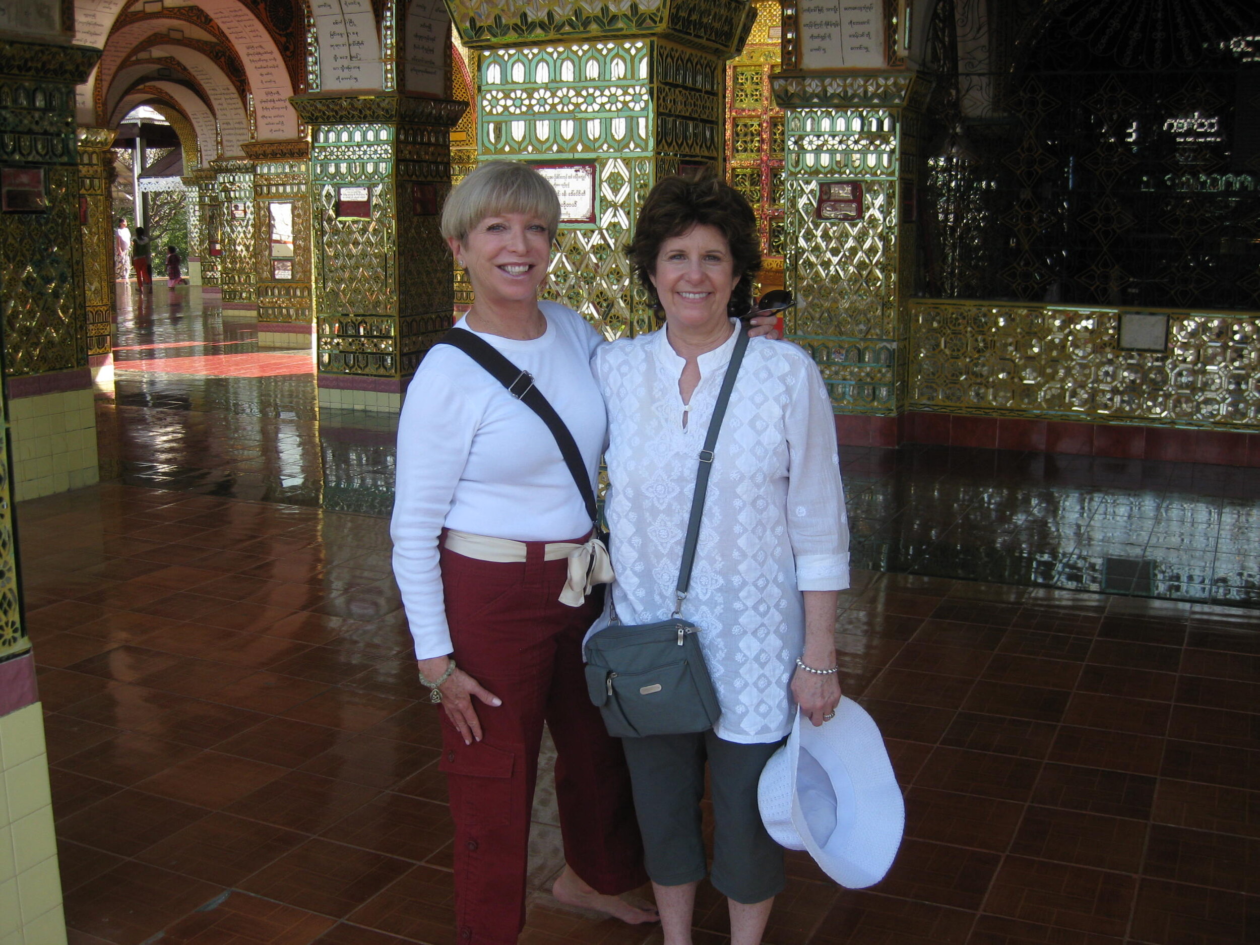 Burma 2014 099.jpeg