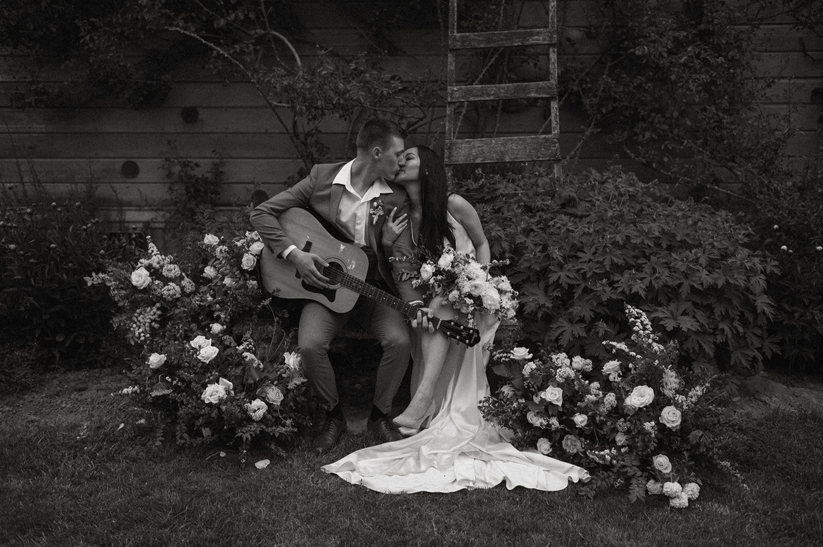  Intimate styled wedding in The Label RAIN wedding gown by a&amp;bé x anna bé bridal shop photographed by Emily Noelle Photography 