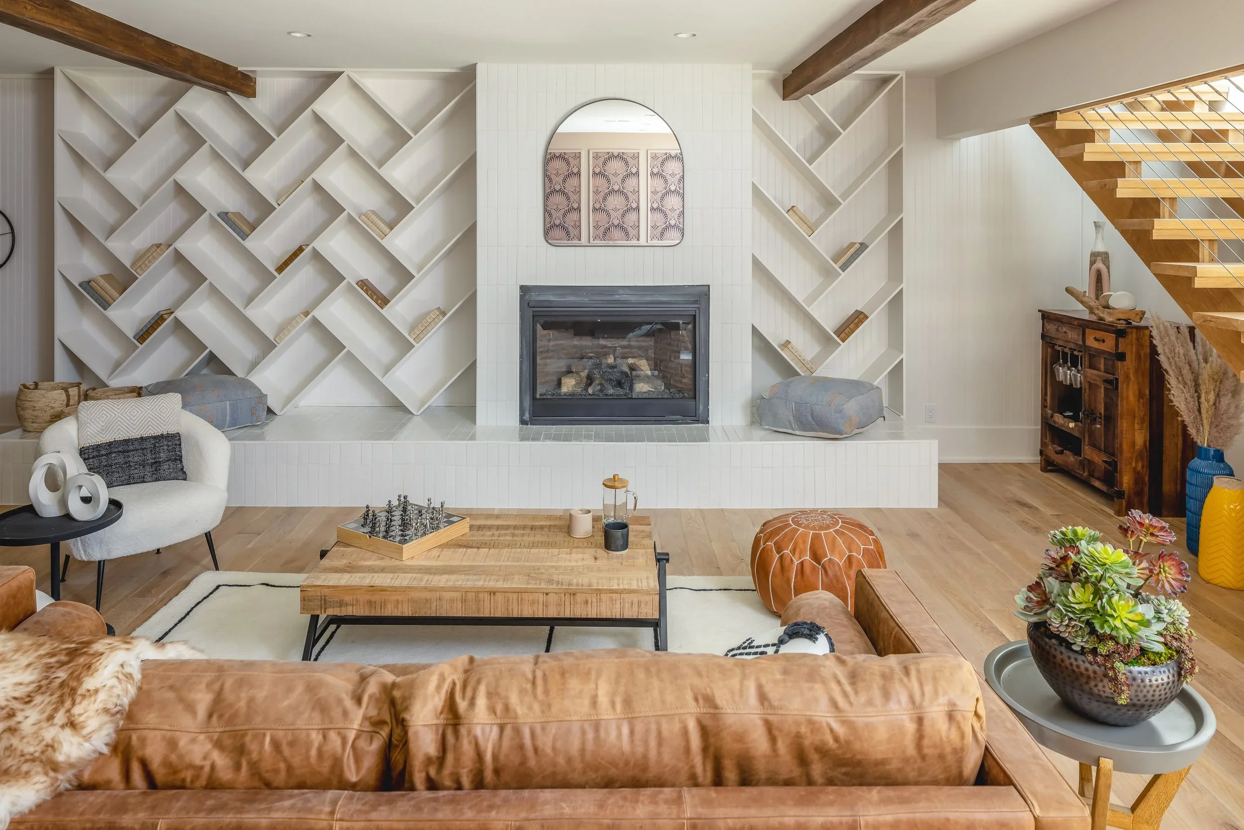 living-room-modern-organic-pacific-palisades-home.webp