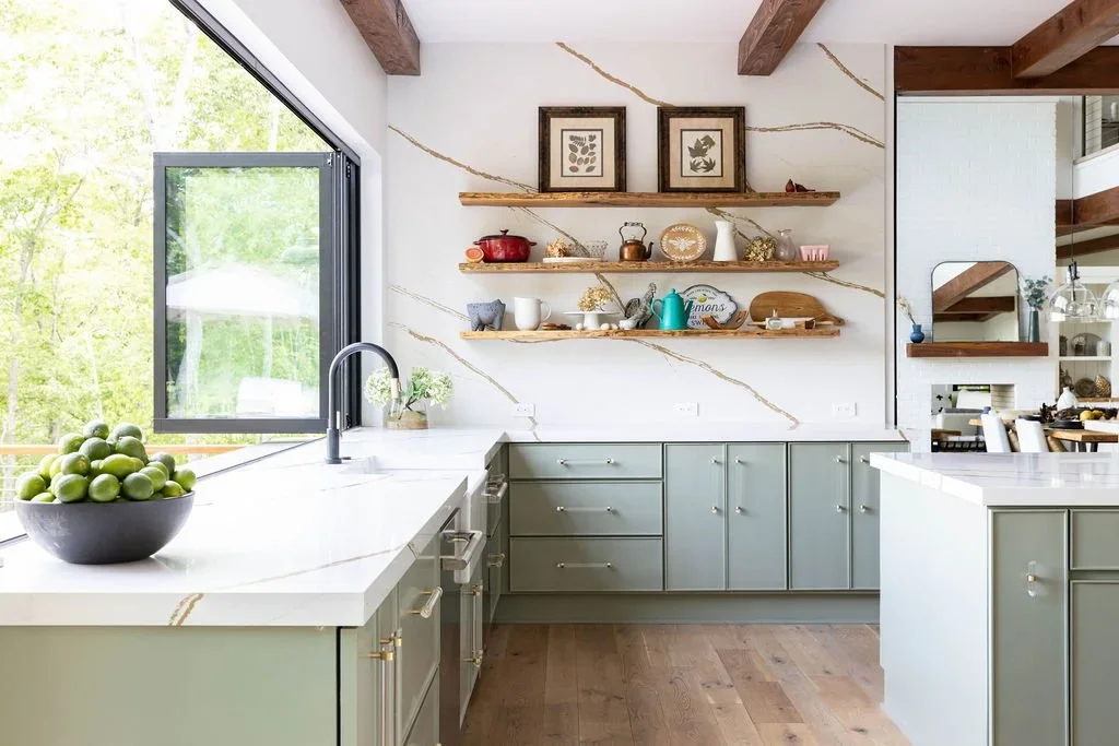 kitchen-rustic-modern-hidden-hills-california.webp