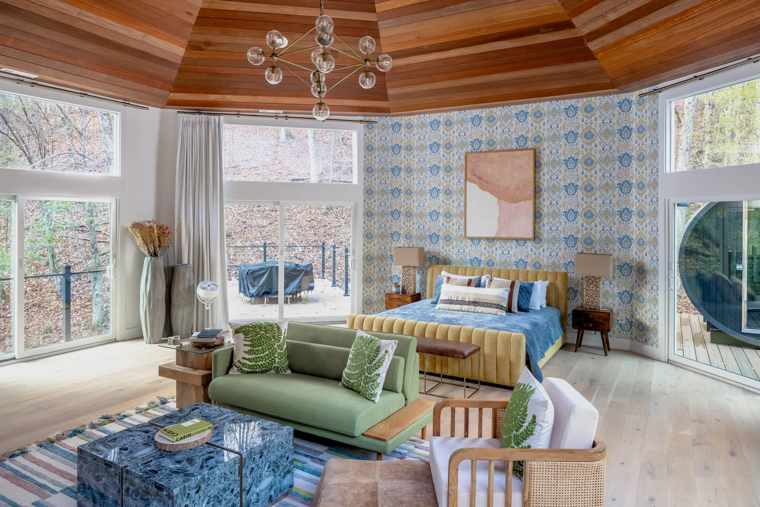 bedroom-maximalist-pacific-palisades-los-angeles-retreat.webp