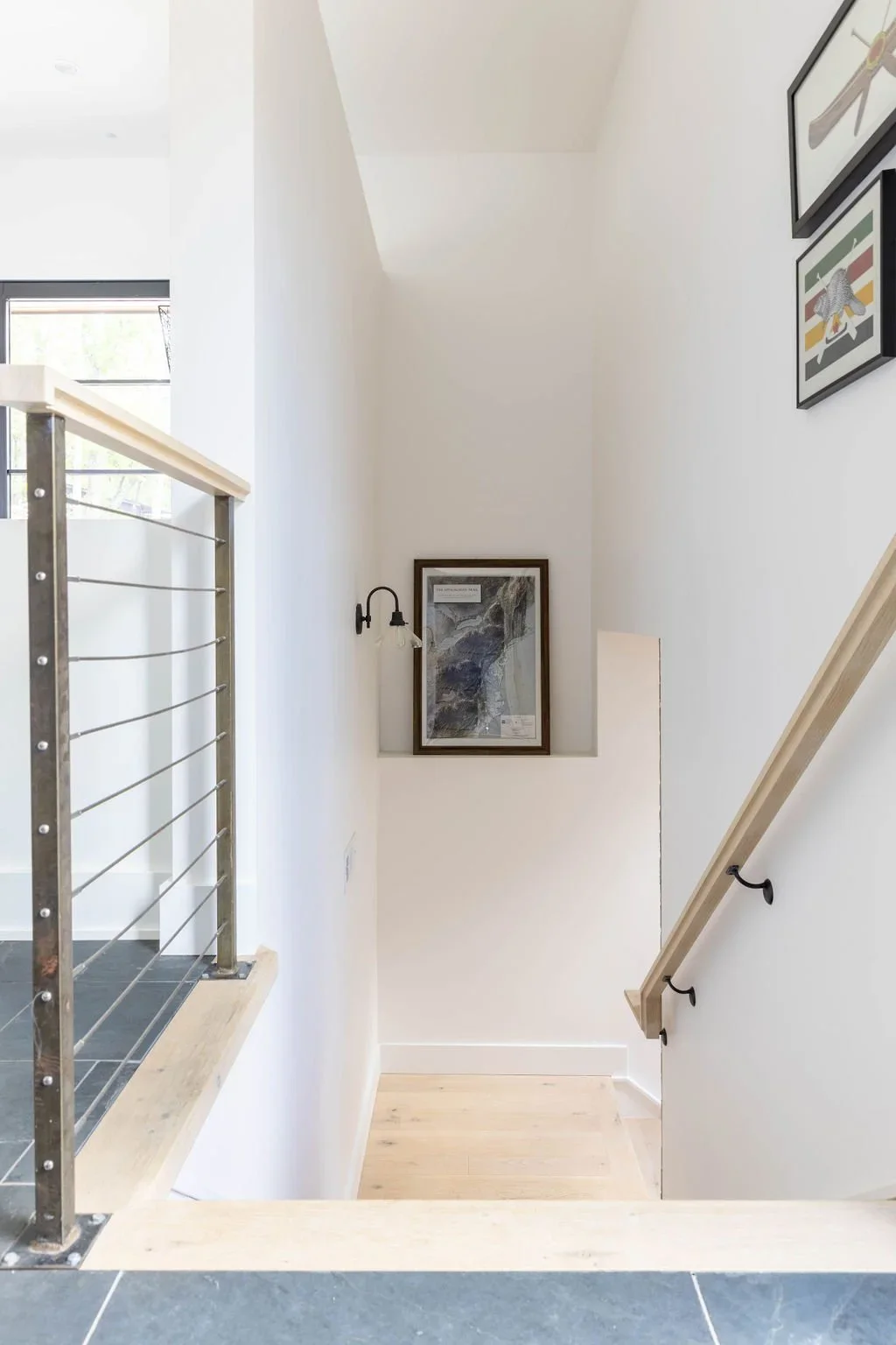 stair-hallway-minimal-modern-hancock-park-los-angeles-interior-design.webp