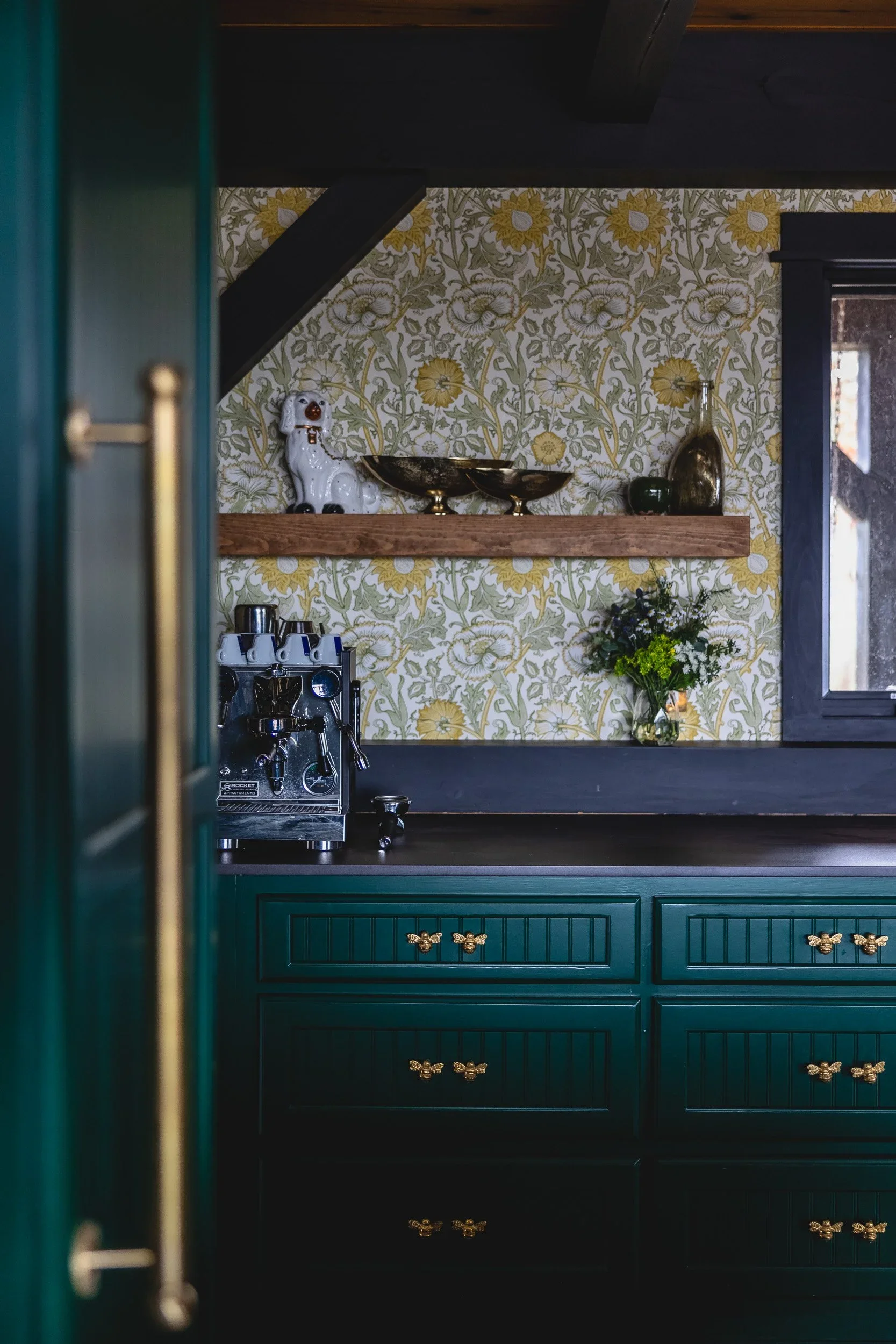 coffee-bar-vintage-eclectic-hidden-hills-home.webp