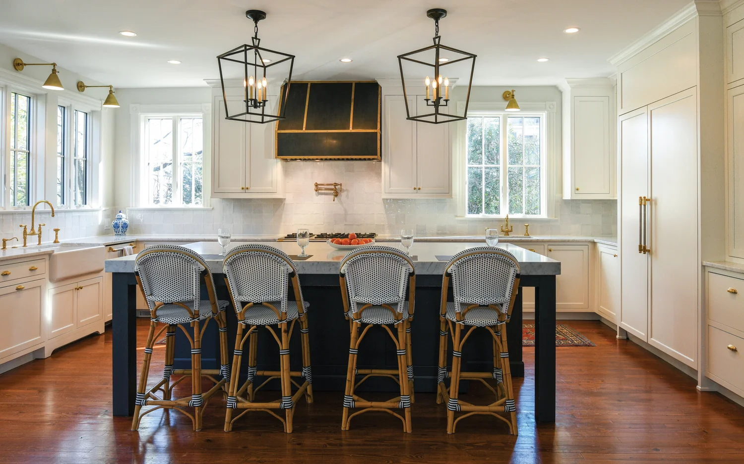 Project project — EFH Madison Designer White Graphite 1