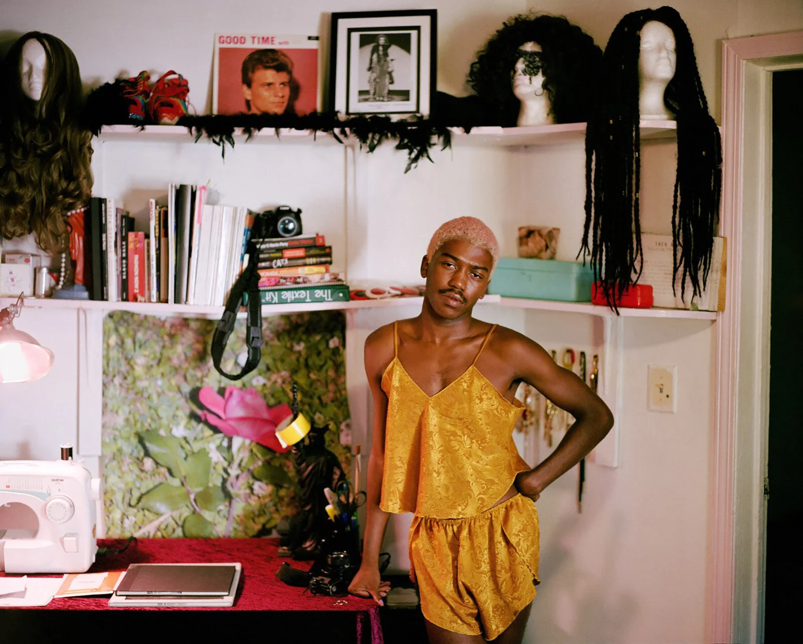 THE_NEW_AGE_01100.jpg