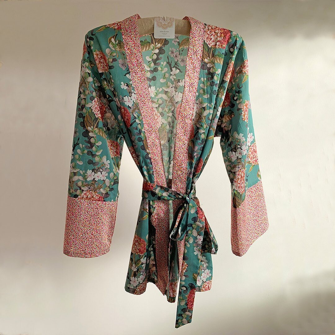 Pretty, boho kimono. 

We love that this cotton lawn beautiful &lsquo;Heavenly Hydrangeas&rsquo; textile is 100% sustainable and has been tested for harmful substances. 

Made perfectly by us. 

#kimono #shortkimono #ecokimono #ethicalkimono #kimonoj