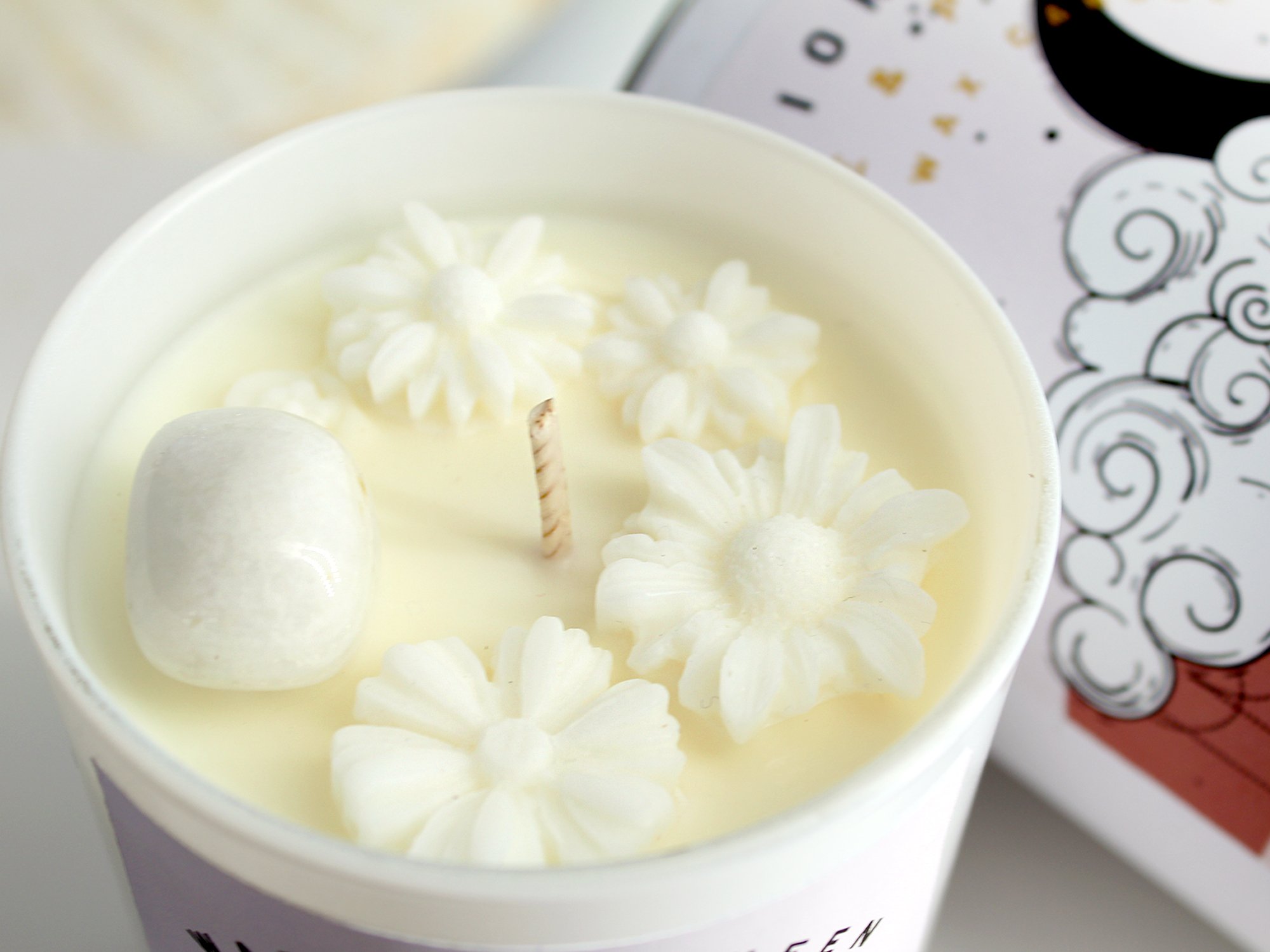 daisy candles wq2.jpg