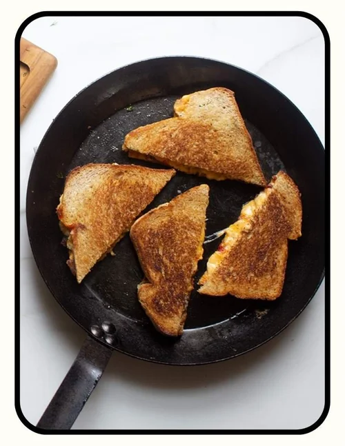 Lodge seasoned carbon steel pan
