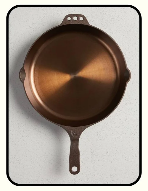 Smithey polished cast iron skillet