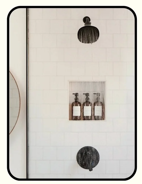 Canopy shower filter with KDF, carbon, and calcium sulfite media