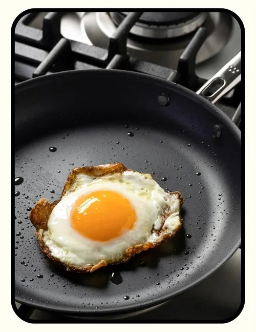 Misen nitrided carbon steel non-stick pan