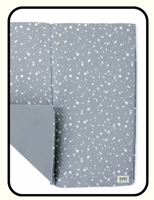 Toki Kids non-toxic play mat in GOTS certified organic cotton with natural latex filling