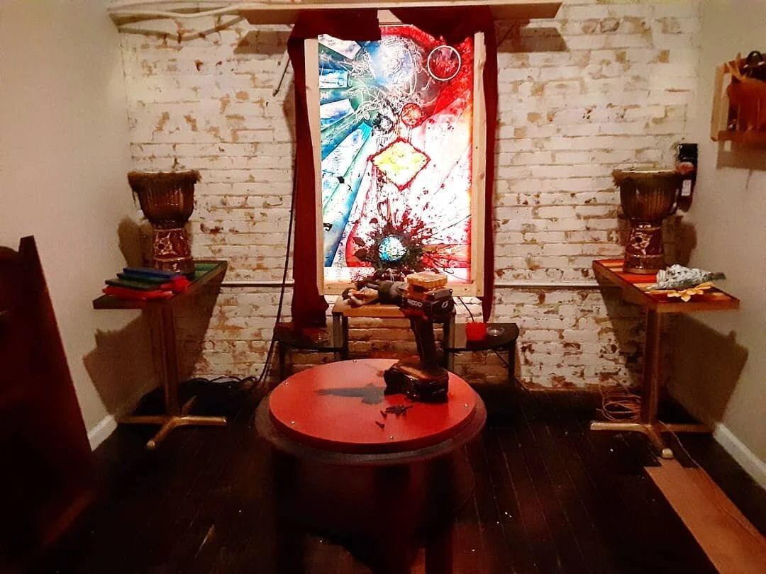 Lemme turn this room into a gallery real quick.