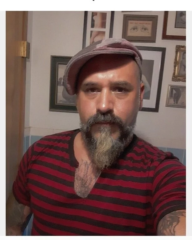 I found out Bloom County is bringing back CALVIN & HOBBES! Just so happened i put on my Calvin shirt today.  This is my Calvin shirt and SWIPE for my Calvin mirror face. Love that strip. Got me excited about reading, philosophy and illustration.