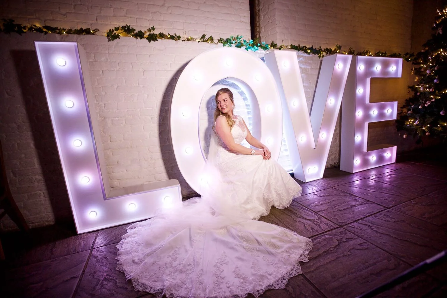 Ufton_Court_Barn_Wedding_Photographer_Reading_Berkshire_012.jpg