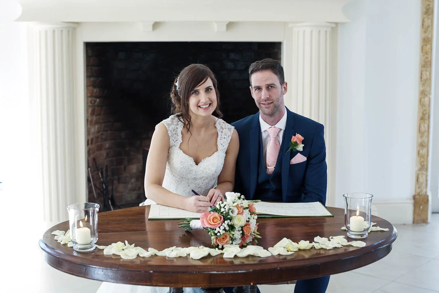 Northbrook_Park_Wedding_Photographer_Farnham_032.jpg
