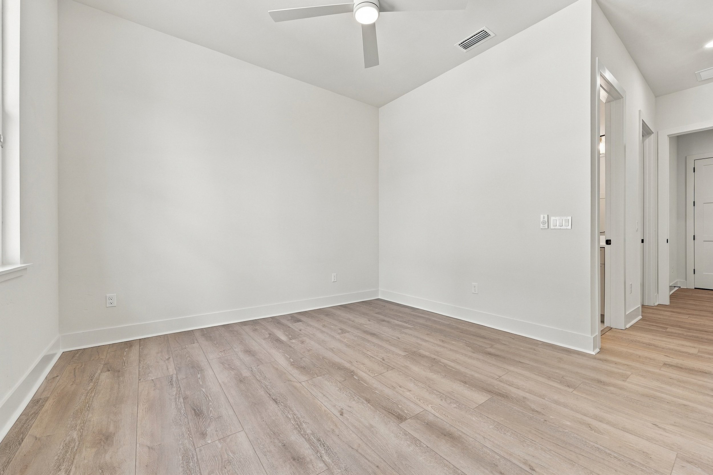 1062 sw 135th dr-23.jpg