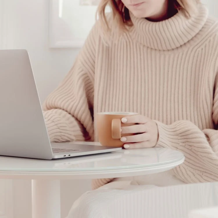 Should you DIY your Squarespace website or hire a web designer?