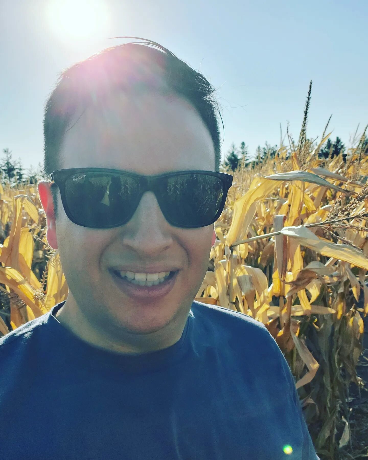 Hope you're having the beat fall weekend ever! 

Btw, next available appts are on Monday! See you then!

#weekend #happy #smile #fall #autumn #pumpkin #pumpkin patch #instagay #gaytoronto #toronto #the6ix #nature #selfcare