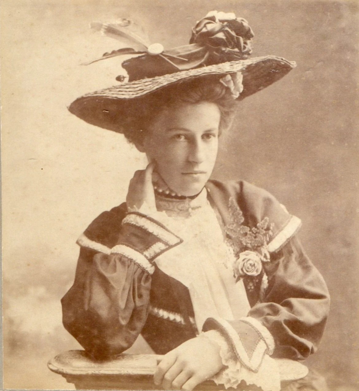 Portrait of Clara Lange in early 1900s dress and hat