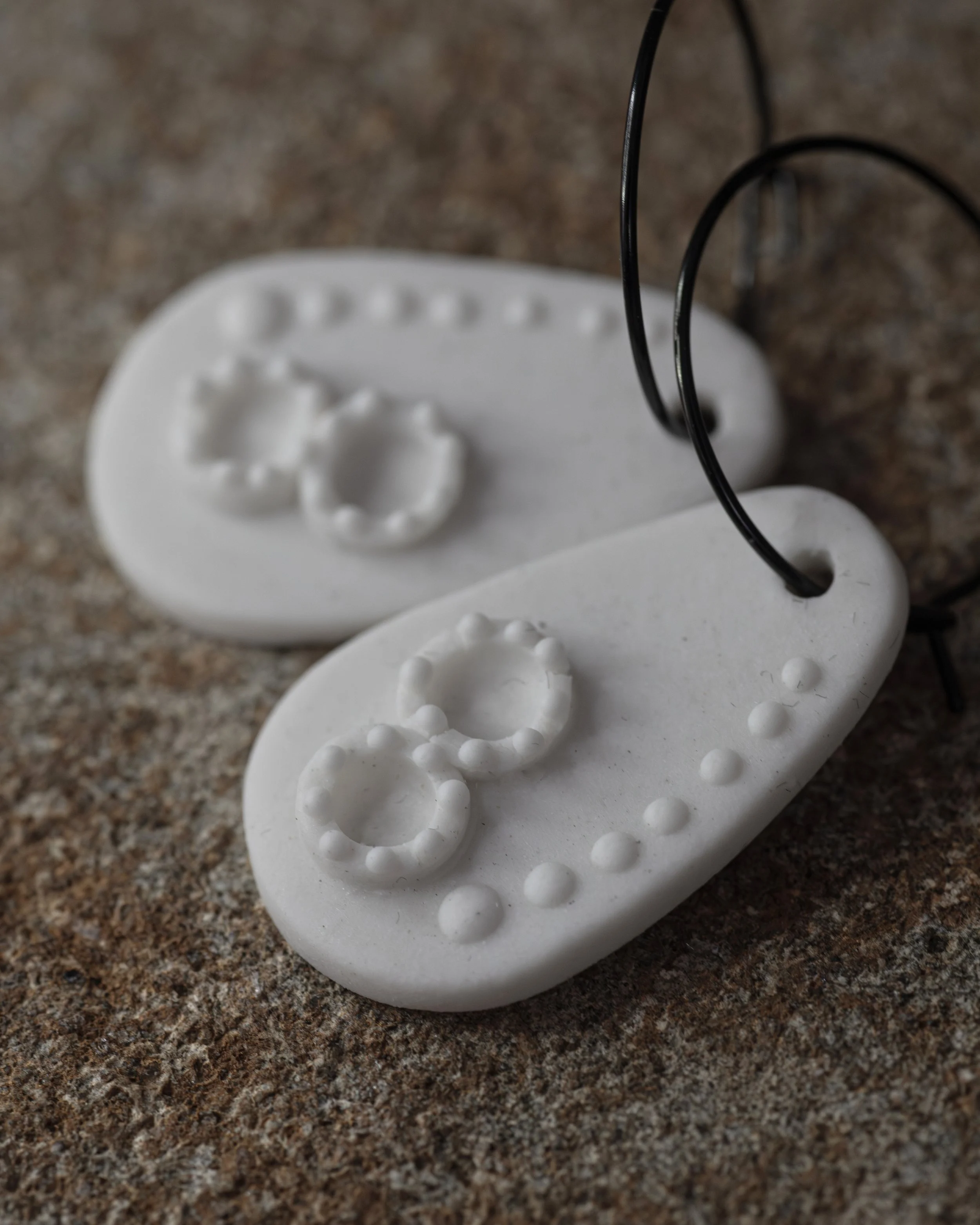 FOUNDATION Hoops No. 09