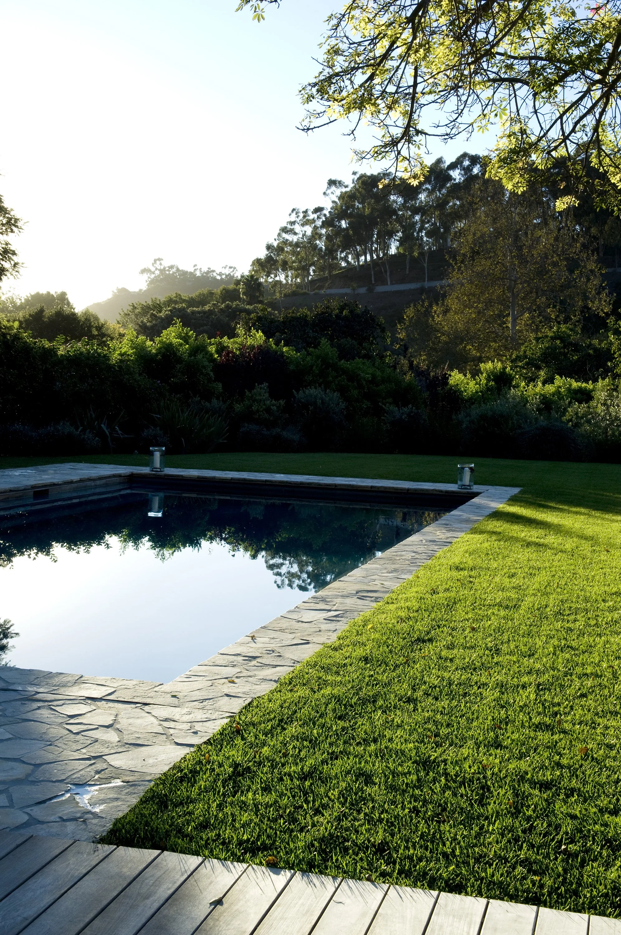 Serra_sidePool_04sm.jpg