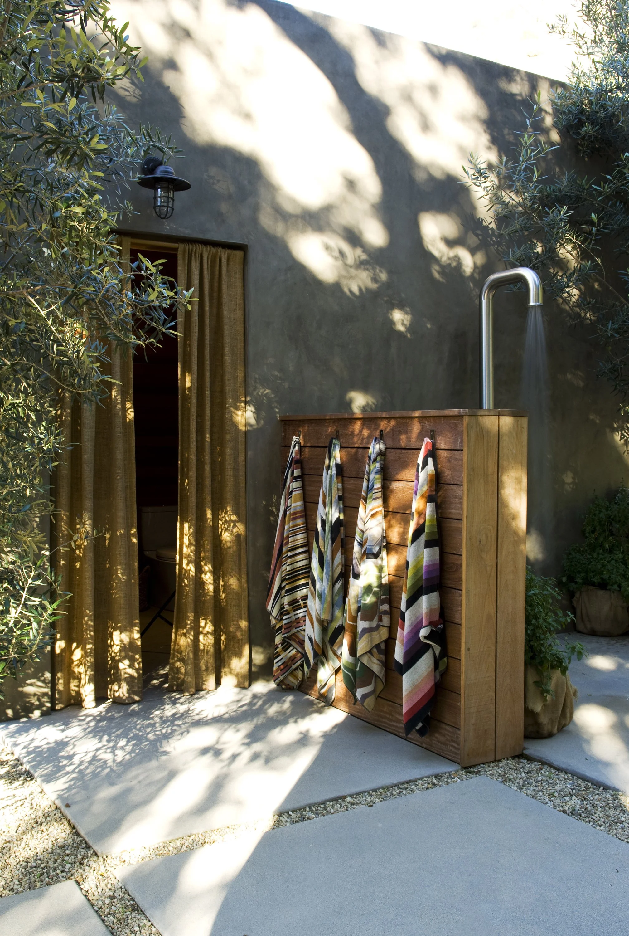 Serra_outdoorshower_sm.jpg