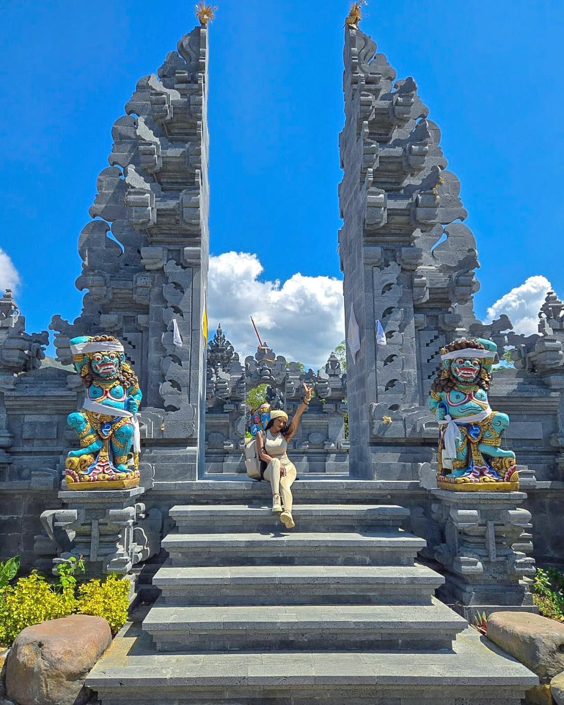 🏯

.
.
.
#travelgoals #spiritualgrowth #blessedlife #islandparadise #denpasarviral #spiritualjourney #travelingartist #faithjourney #gratefulheart #travel #photooftheday #indonesia #peacefulvibes #mindfulness #traveldiaries #selam #bali #baliindones