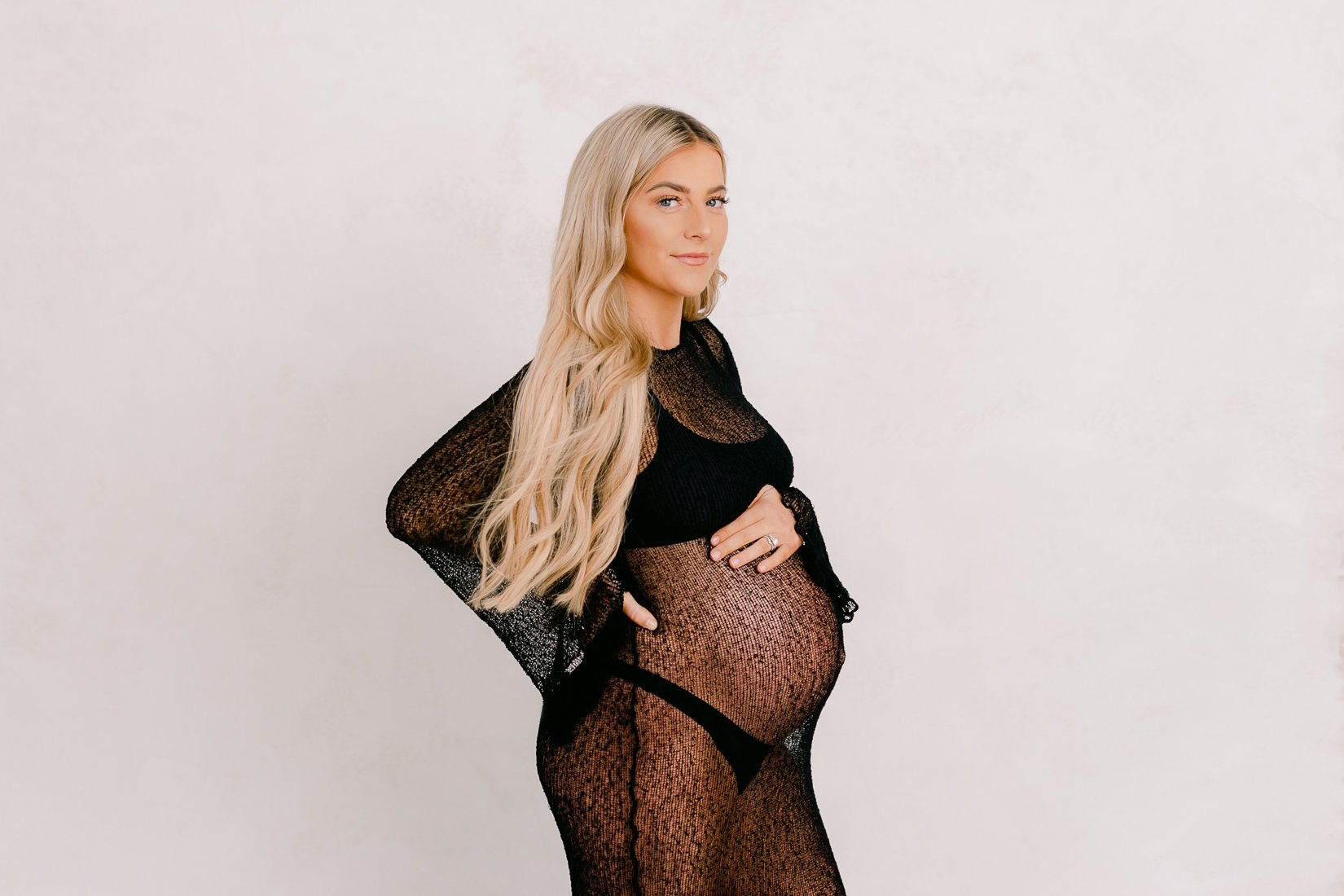 What should I wear to my maternity shoot? — THE 2654 PROJECT