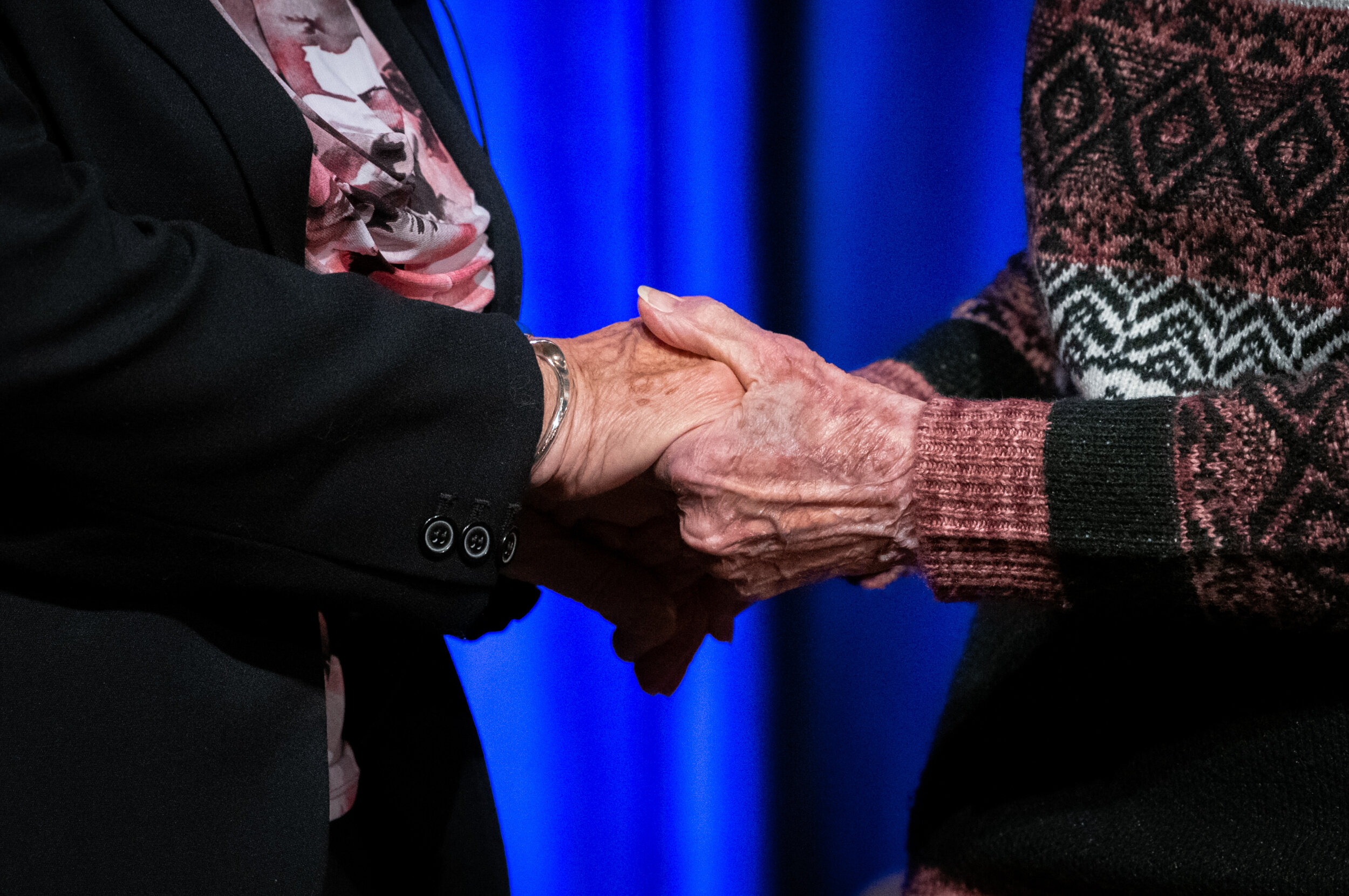 Holocaust survivor Eva Schloss meets World War II Veteran Army Nurse Leila Morrison in the Lory Student Center Ballroom Nov. 18, 2019. (Colin Shepherd | The Rocky Mountain Collegian)
