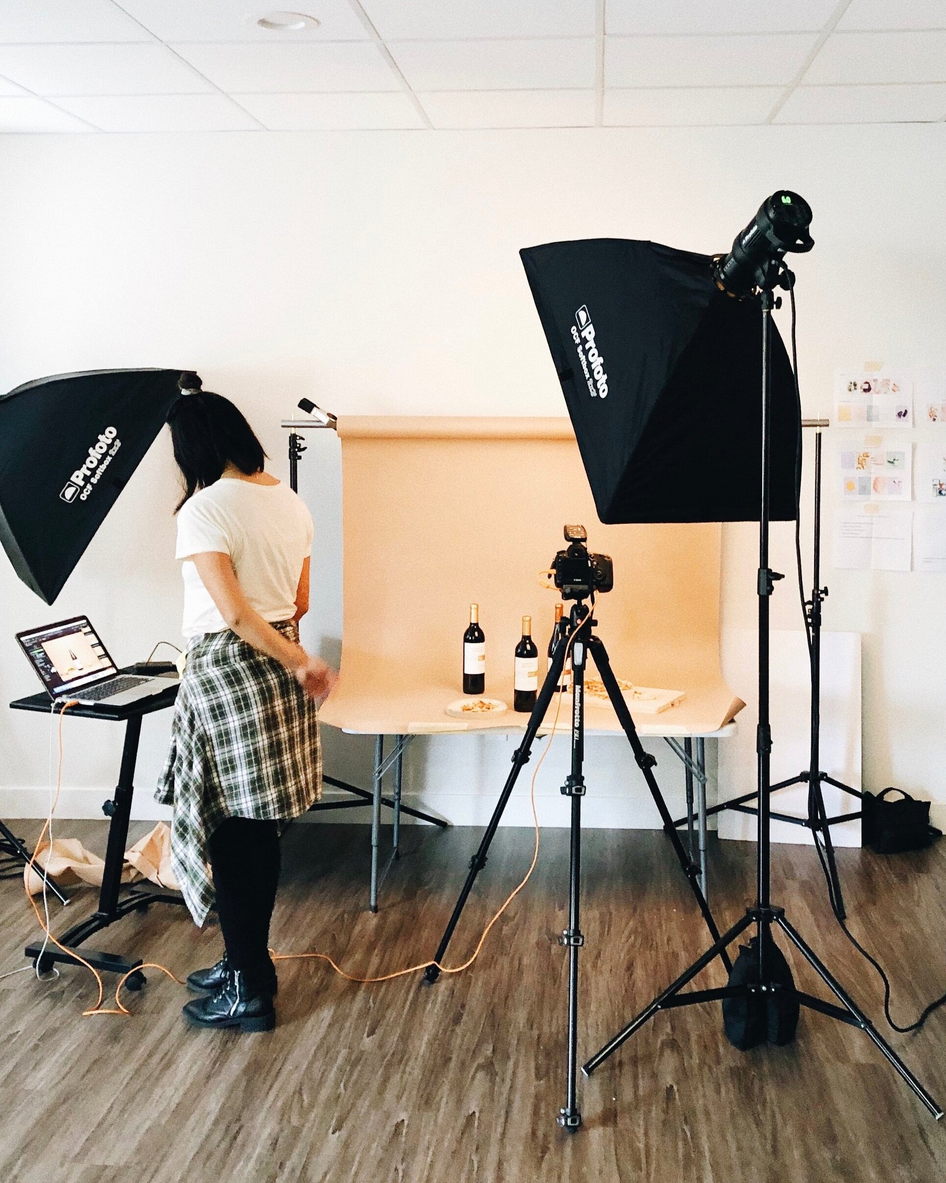 Five Ways to Use Paper in a Photoshoot — Weekend Creative