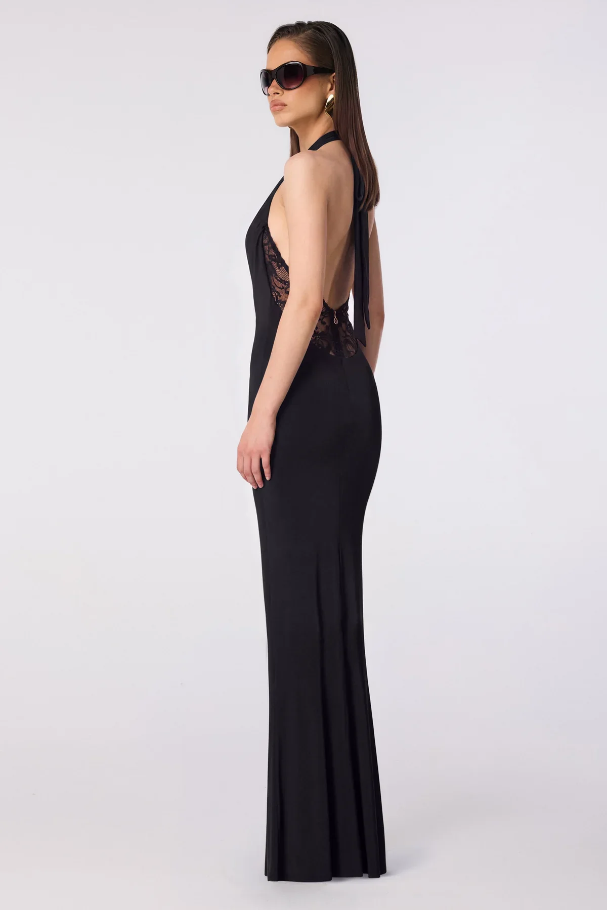RHIANNA_HALTER_GOWN_BLACK_B.webp