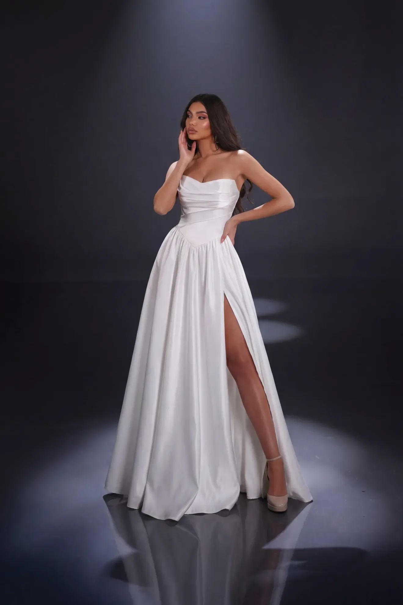 NC4083-WHITE3-1320x1980.webp