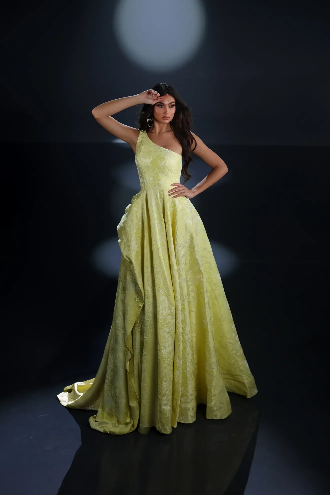 NC4017-YELLOW-1-1320x1980.webp