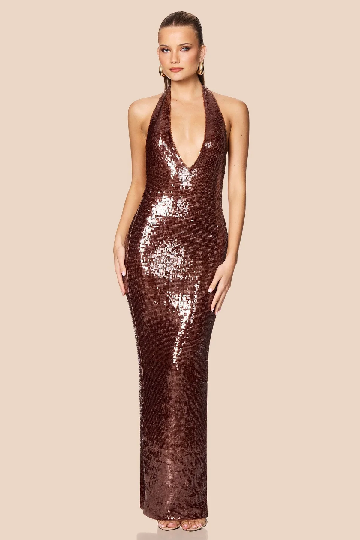 siren-gown-874312.webp