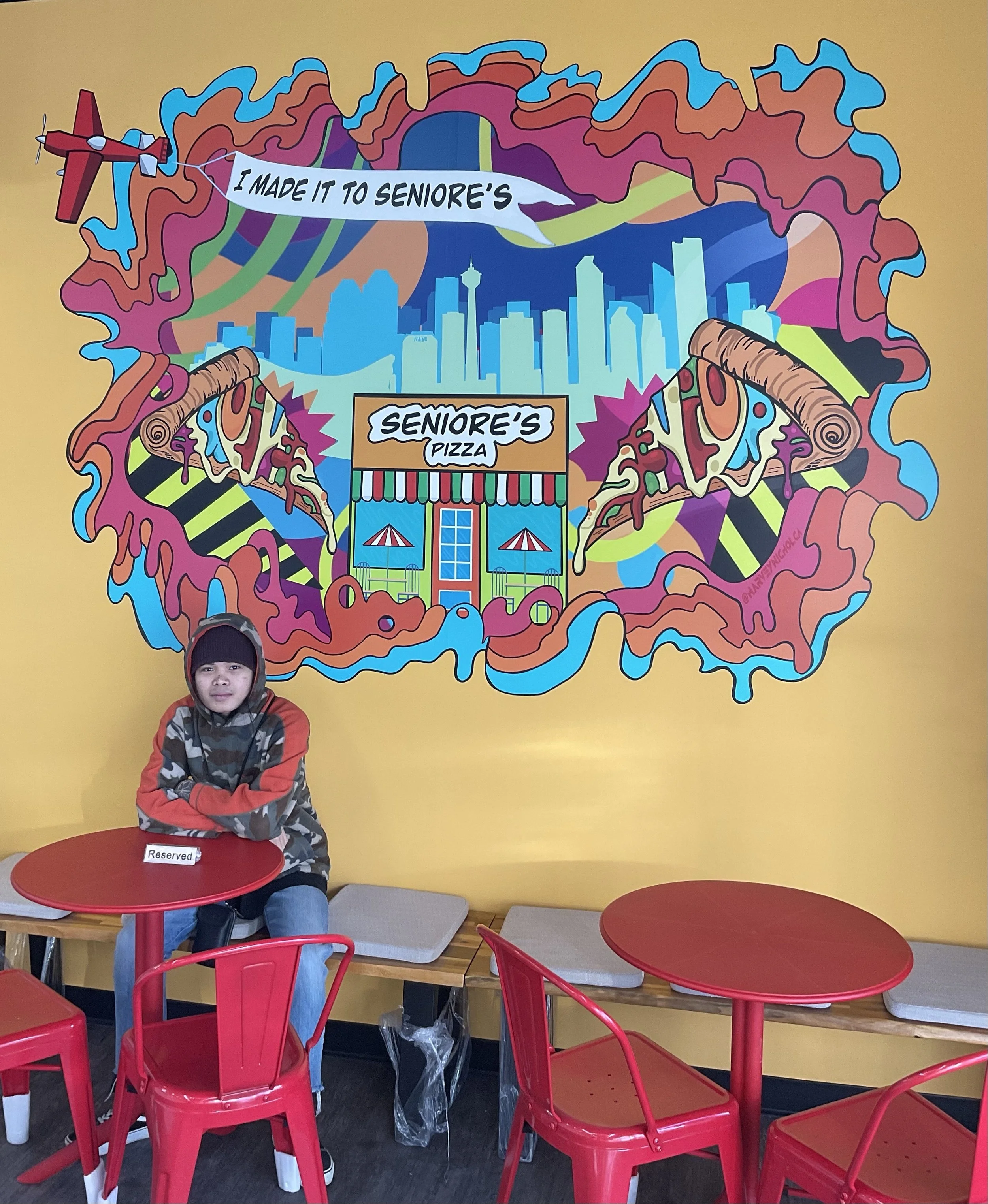 seniores digital mural.jpg