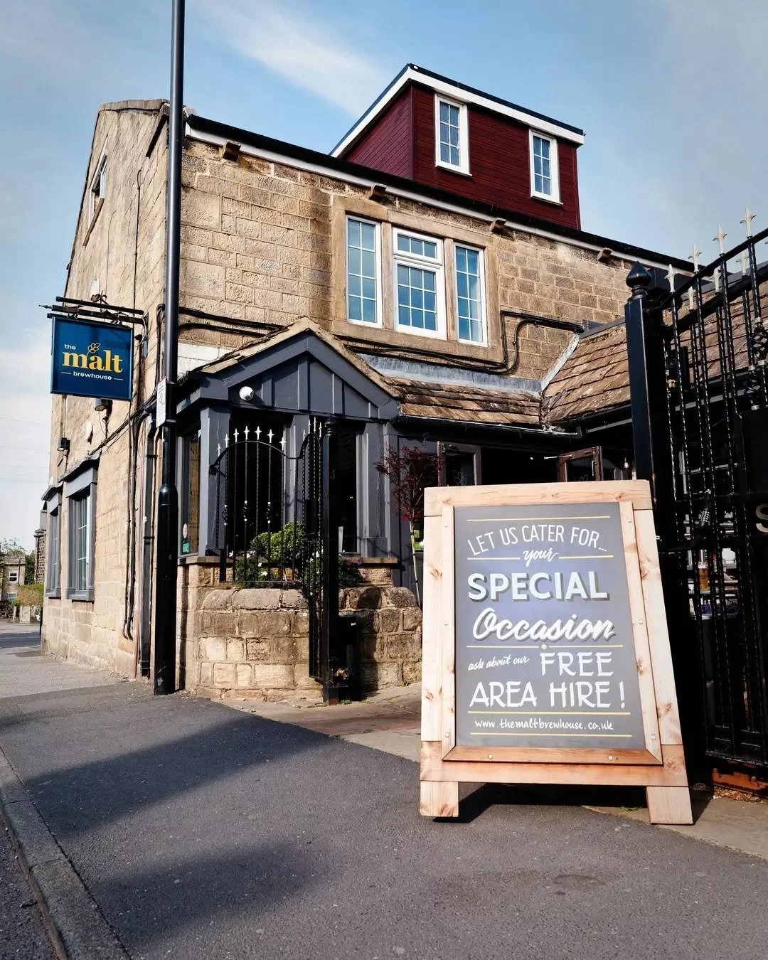 It's time for sports of the week!

The premier league is back, meaning we've got a great lineup coming for you!

Tuesday
⚽&nbsp;Arsenal vs Atletico Madrid - 8pm
⚽&nbsp;Villarreal vs Man City - 8pm

Wednesday
⚽&nbsp;Athletic Bilbao vs FK Qarabag - 5:4