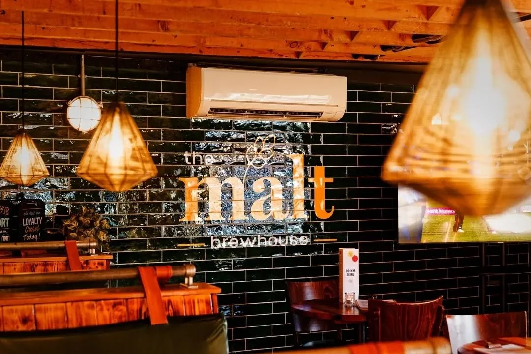 Let's talk sports! 
We've got a jam packed schedule this week! Check it out:

Tuesday
⚽ Bolton Wanderers vs Bradford City - 7pm
⚽ Lincoln City vs Huddersfield Town - 7pm
⚽ Fulham vs Man City - 7:30pm
⚽ Newcastle Utd vs Spurs - 8:15pm

Wednesday 
⚽ Ar