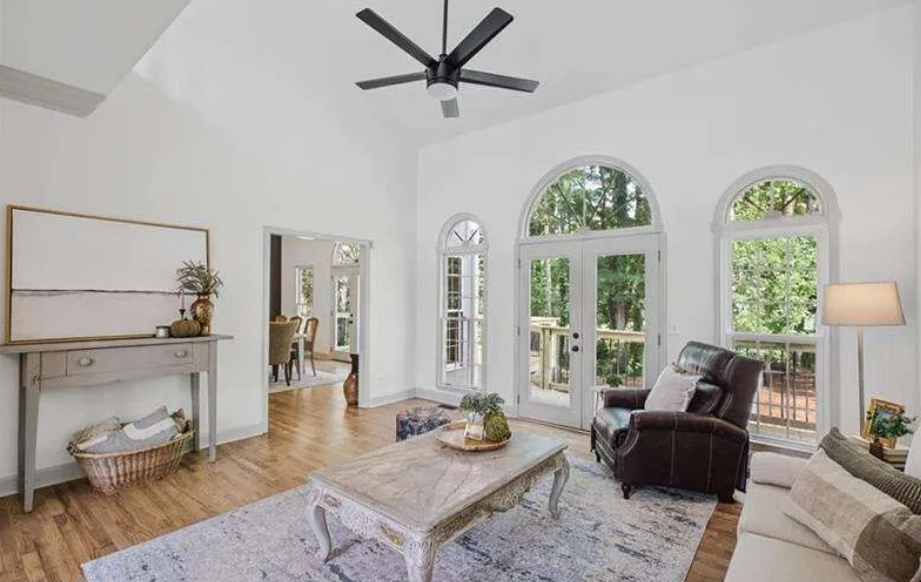 5714 Brynwood Cir., Acworth (Dwell)