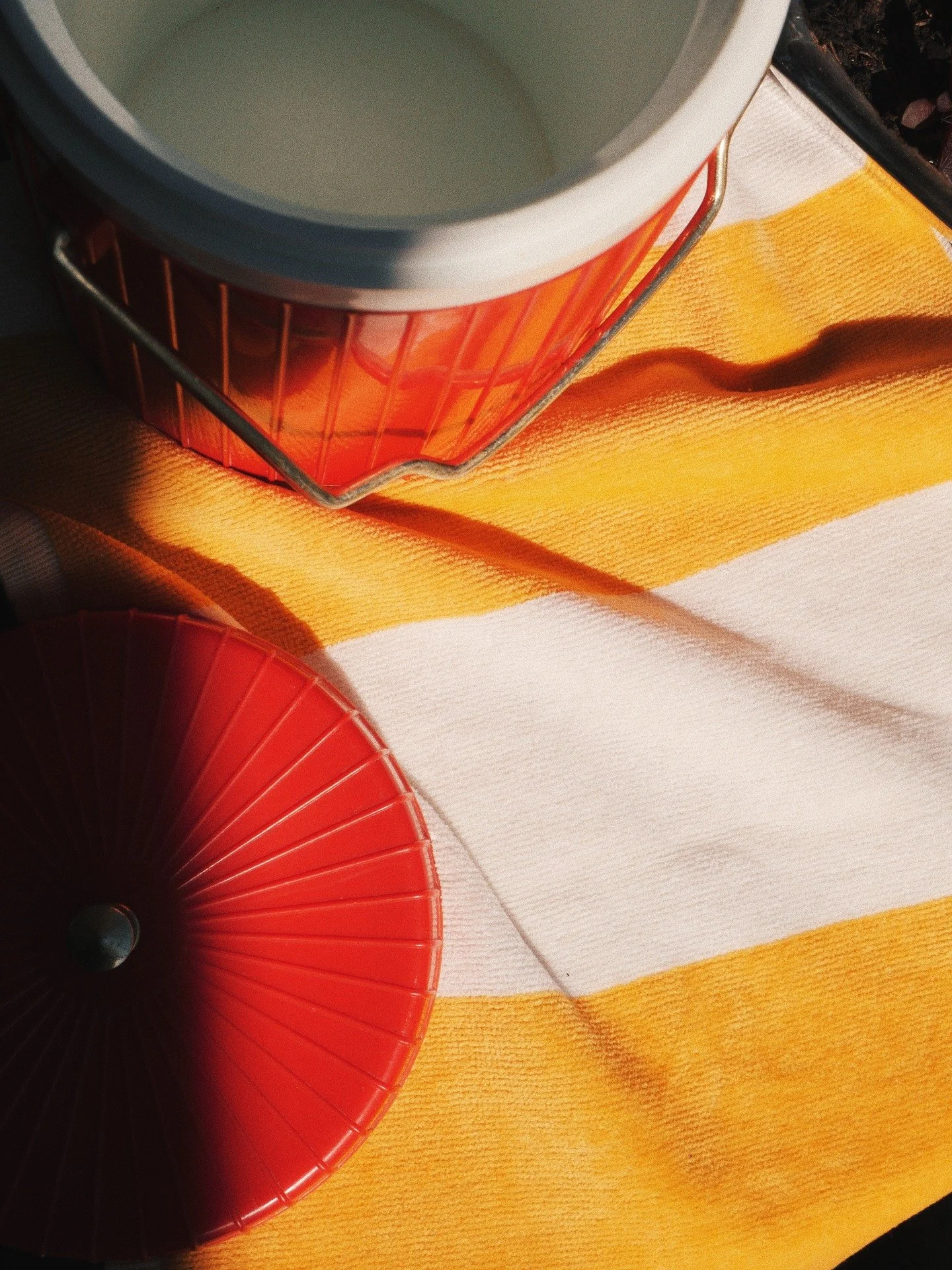 O Ver&atilde;o est&aacute; &agrave; porta☀️

🛏️ Entre em contacto e descubra as nossas solu&ccedil;&otilde;es profissionais para o setor hoteleiro.

#TelesTextiles #Hotelaria #ConfortoParaH&oacute;spedes #HotelDesign #Hotels #ToalhadePiscina