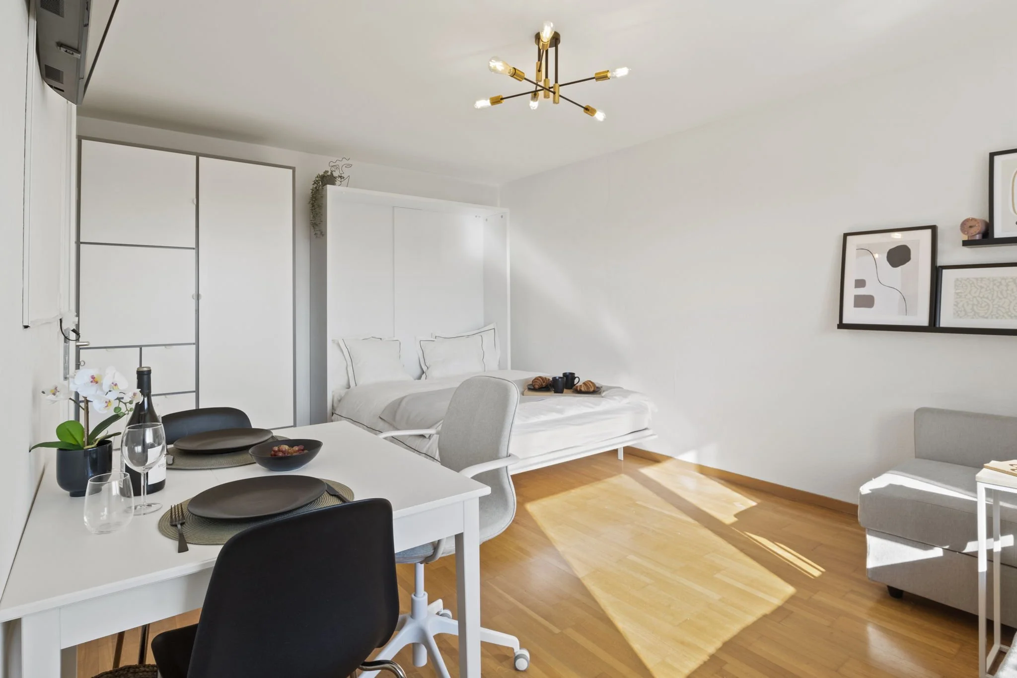 Oerlikon Bed Open Table MAIN.jpg