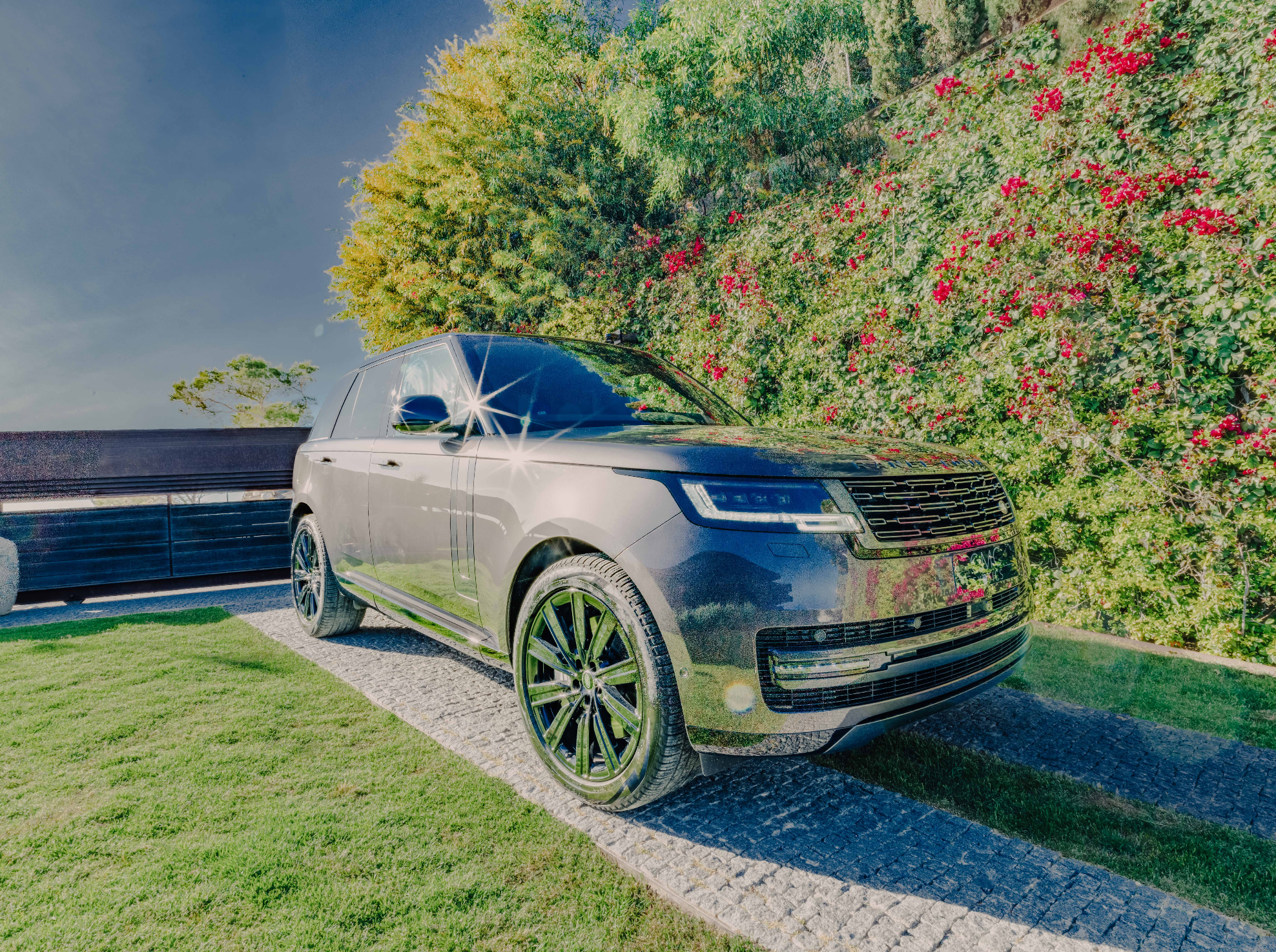 range-rover-sold-01.png