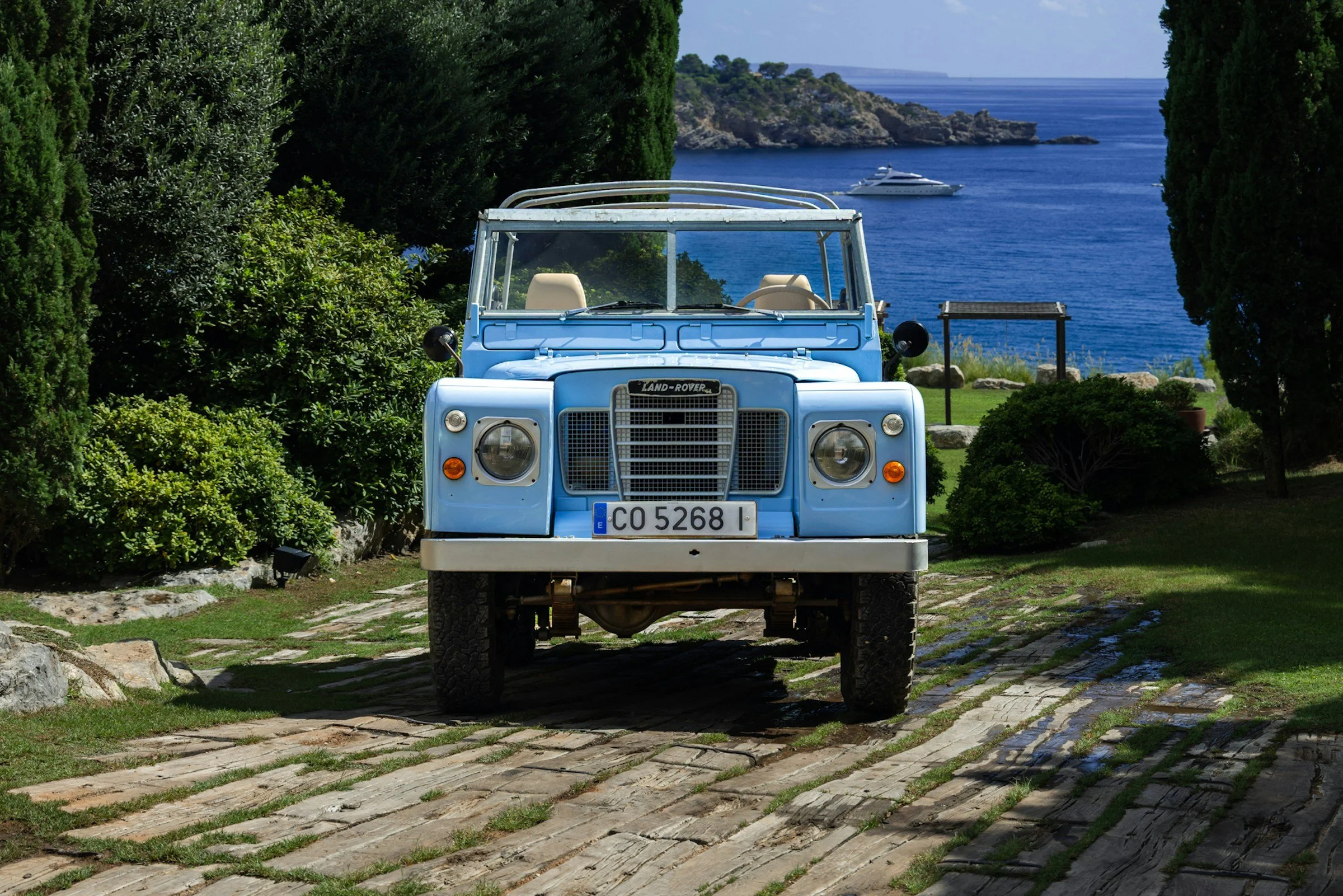 land-rover-santana-88-02.jpg
